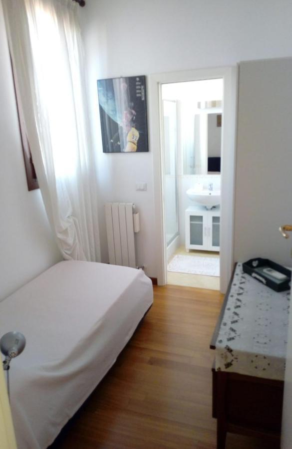 Apartament La Mansarda Wenecja Zewnętrze zdjęcie